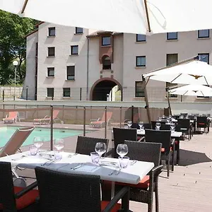 2* Hotel Cap